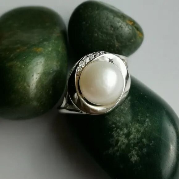 CULTURED white freshwater pearl White Sapphire Ring in Sterling Silver - Picture 8 of 8